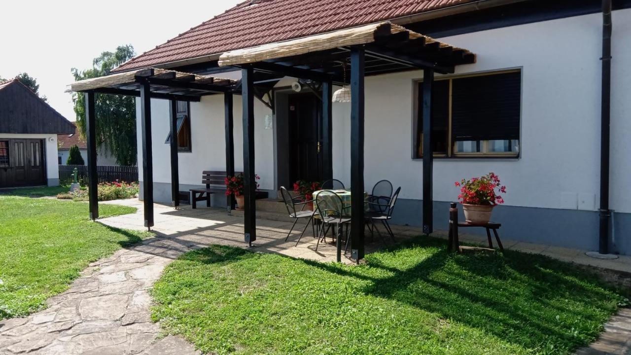 Pocitniska Hisa Kog Exterior foto